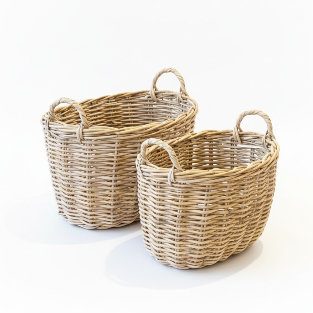 Brændekurv i håndflettet rattan